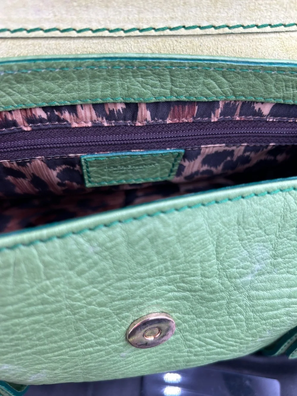 Women’s vintage Y2K-era Dolce & Gabbana Leather Sachel. Made in Italy.